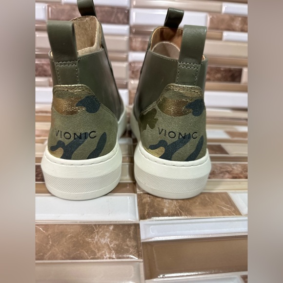 NWB VIONIC WOMENS
BRINKELY BOOTIE SZ 5 - Picture 8 of 14